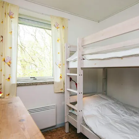 6 Person In Holiday home Glesborg