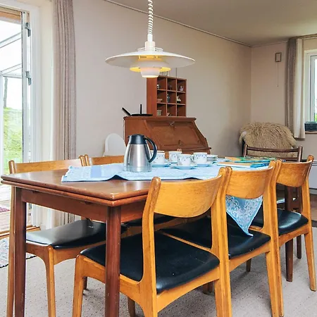 Serene Seaside Retreat At Hegedal-by Traum * Glesborg
