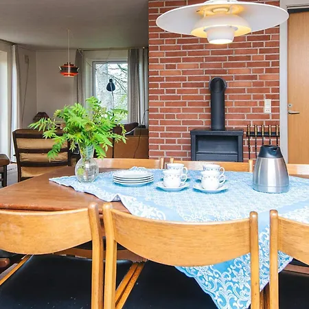 Dom wakacyjny Serene Seaside Retreat At Hegedal-by Traum